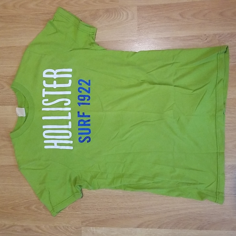 Hollister green short sleeve shirt surf 1922 graphic, 100% cotton. EUC large